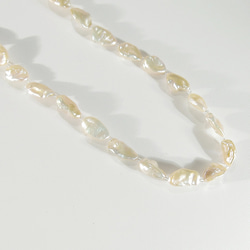 本真珠（バロック、淡水パール）のネックレス（マグネット、ナチュラルカラー） 5枚目の画像