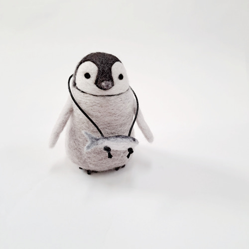 星を釣るペンギンさん　羊毛フェルト 星を釣るペンギンさん 羊毛フェルト 星を釣るペンギンさん 羊毛