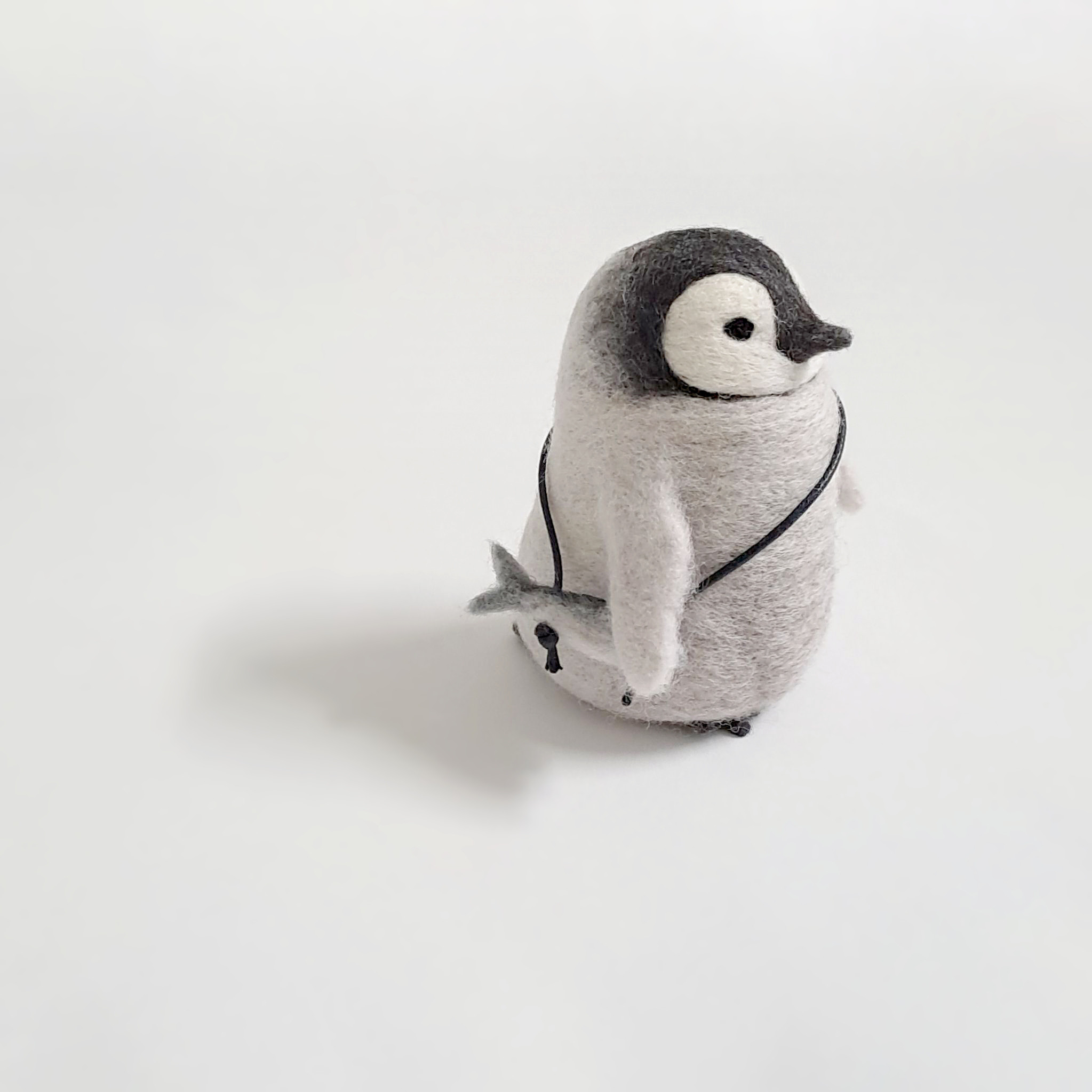 読書の秋のペンギンさん 羊毛フェルト 【公式通販】