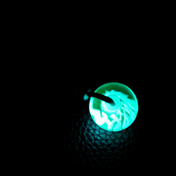 蓄光ウラントンボ玉⑱ 5枚目の画像