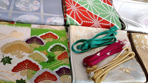 【着物リメイク】袋帯からのリメイクスリッパ　オレンジ　花柄　シルク100％　贈り物　プレゼント　ギフト　送料無料 人気・おすすめ｜使いやすい・旅行におすすめ 品質保証 全国発送 正規品・日本国内発送・安心保証付き