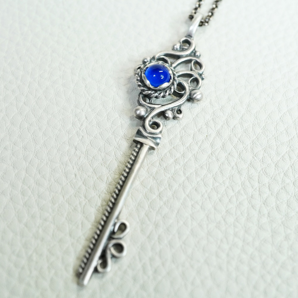 ―鍵― 「蓄光ネオコバルトガラス」