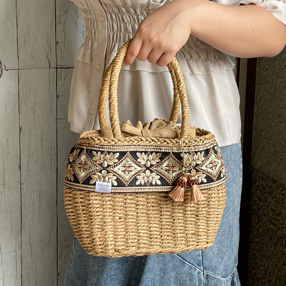 ※お取り置き　刺繍手芸家さま　リボン刺繍　かごバッグ お取り置き 刺繍手芸家さま リボン刺繍 かごバッグ かごバッグ