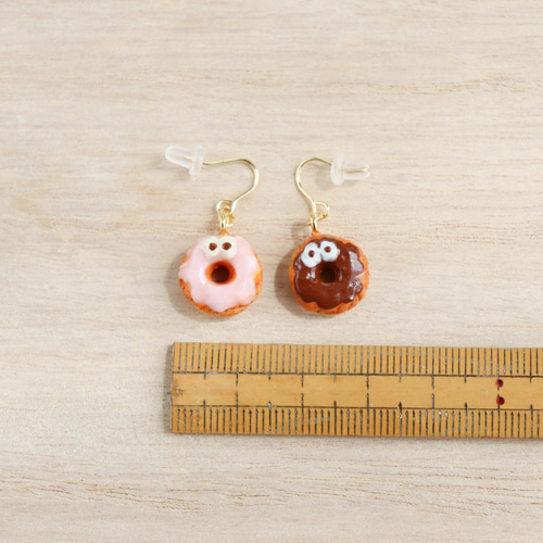 ドーナツブラザーズのピアス(イヤリング変更可能) ピアス（フック