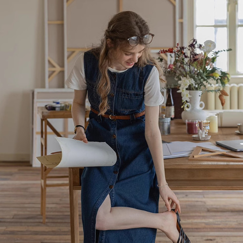 シンプルで着まわしやすい デニムワンピース ノースリーブワンピース