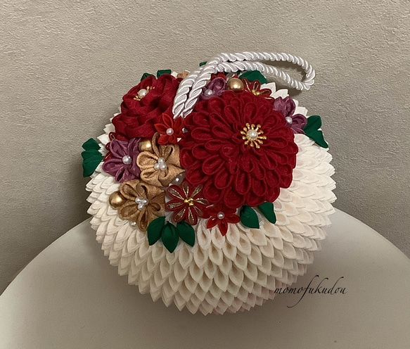 つまみ細工ボールブーケ 