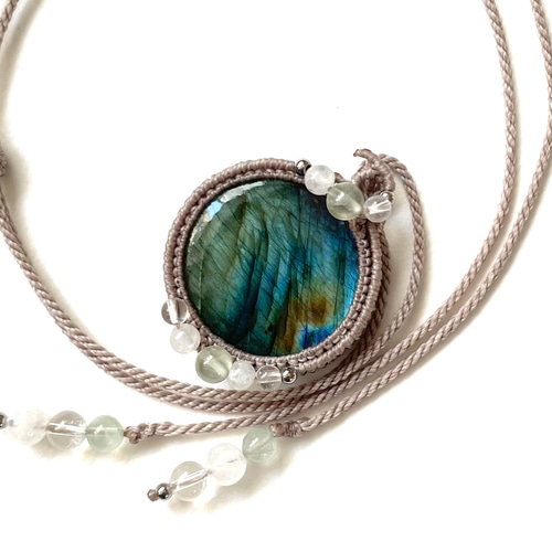 ラブラドライトと天然石ビーズのマクラメネックレス ネックレス