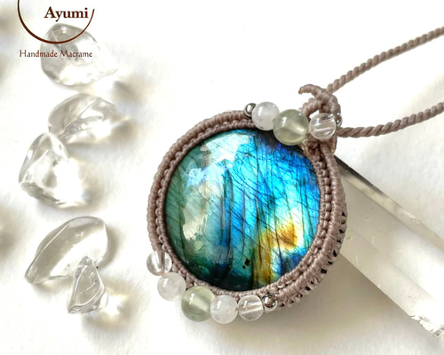 まんまるラブラドライトと天然石ビーズの天然石マクラメ編みネックレス♪♪♪ ラブラドライトと天然石ビーズのマクラメネックレス ネックレス