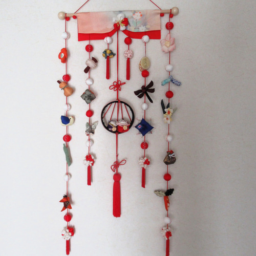 雅の薫り漂う正絹のつるし雛飾り(送料込み)＊絹の煌めきと守りの象徴