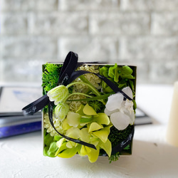 グリーンのボックスアレンジメント　アーティフィシャルフラワー　造花　おしゃれ　プレゼント　インテリア　光触媒加工 8枚目の画像