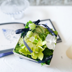 グリーンのボックスアレンジメント　アーティフィシャルフラワー　造花　おしゃれ　プレゼント　インテリア　光触媒加工 6枚目の画像