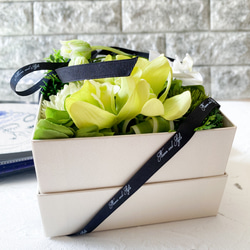グリーンのボックスアレンジメント　アーティフィシャルフラワー　造花　おしゃれ　プレゼント　インテリア　光触媒加工 5枚目の画像
