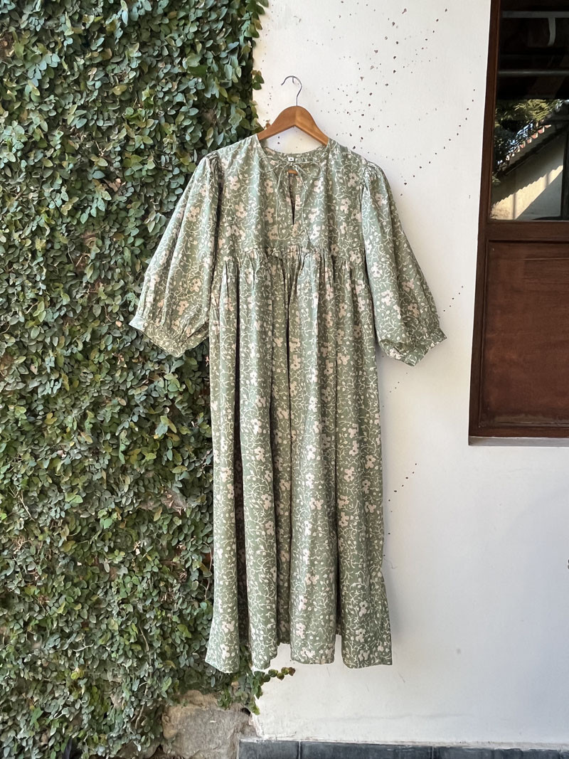 インド綿 ブロックプリントロングドレス　モスグリーンフラワー