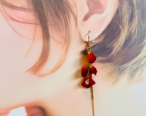 薔薇ピアス∗*゜/プリザーブドフラワー