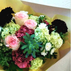【生花】仕入れたてのフレッシュなお花を花束にしてお届け♡　花贈り　お誕生日　記念日　自分へのごほうび　お悔やみ 2枚目の画像