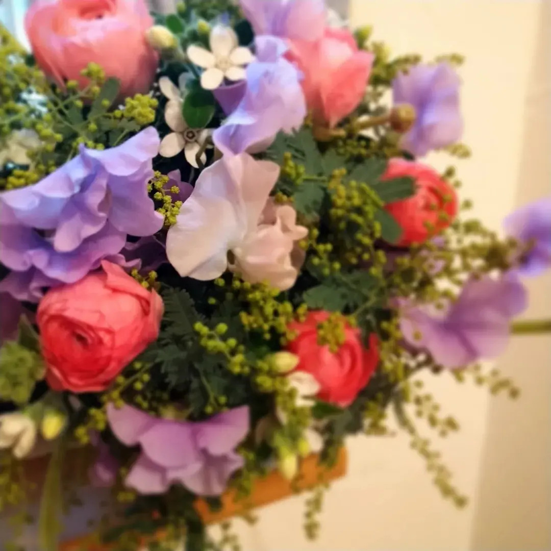 【生花】仕入れたてのフレッシュなお花を花束にしてお届け♡