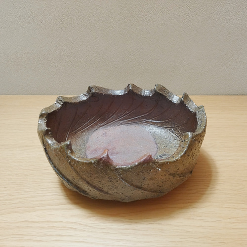 □備前焼のかっこいい波皿□深皿 鉢 ボウル お椀・ボウル・鉢 東児の花