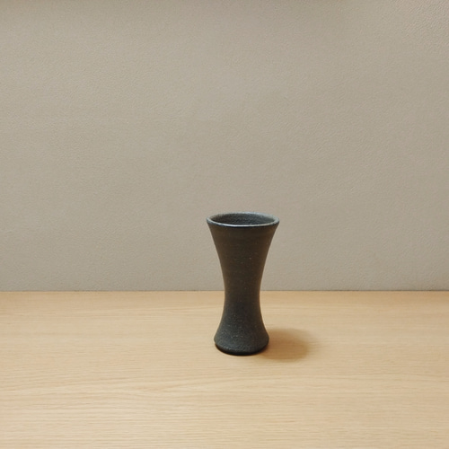 備前焼　一輪挿し 備前焼 一輪挿し 作家名あり ヴィンテージ｜Yahoo!フリマ（旧