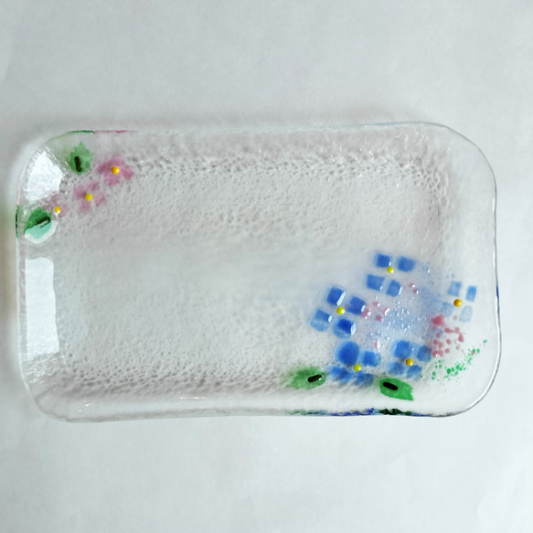 期間限定『紫陽花の角皿』注文制作　ガラスの器　プレート　handmade　無料ラッピング　プレゼント♡ 5枚目の画像
