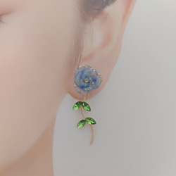 【2way】(マリンブルー)バラの耳飾り 6枚目の画像