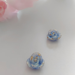 【2way】(マリンブルー)バラの耳飾り 2枚目の画像