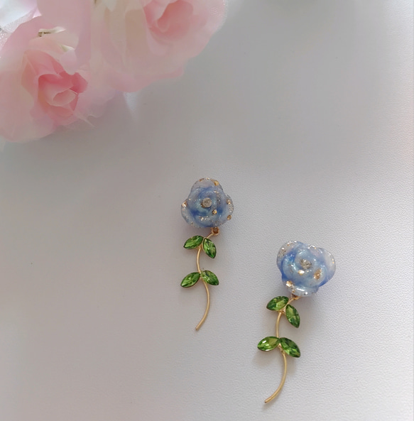 【2way】(マリンブルー)バラの耳飾り 1枚目の画像