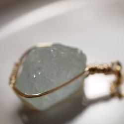 【再販】原石アクアマリンのネックレス 3枚目の画像