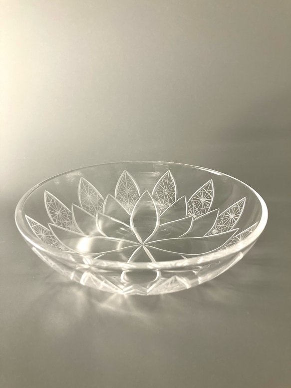 切子 の ガラス 皿 【ルララ】 2枚目の画像