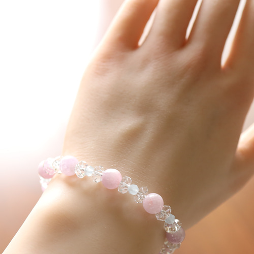 ☆プレミアムブレス☆…☆クンツァイト：8.2ミリ＆宝石質：アクアマリン  