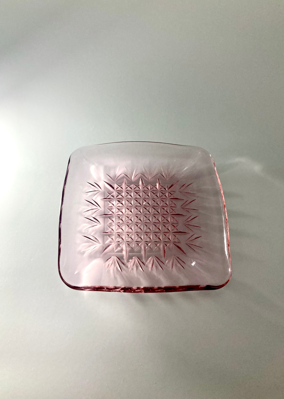 切子 の 四角いガラス皿 3枚目の画像