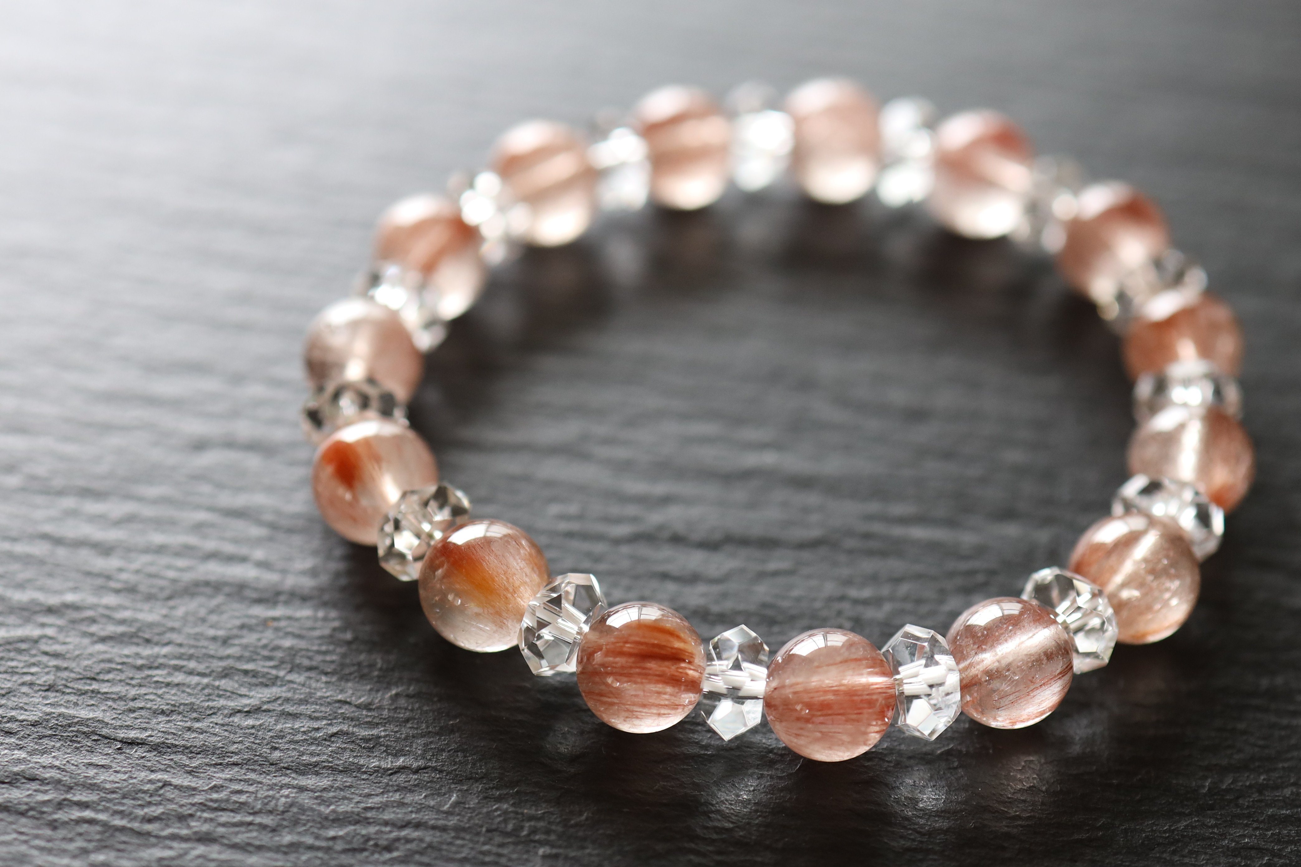 …☆ルチルを愛する人の為に☆…☆レッドルチルクォーツ：8.5ミリ＆水晶☆…☆天然石ブレスレット☆…