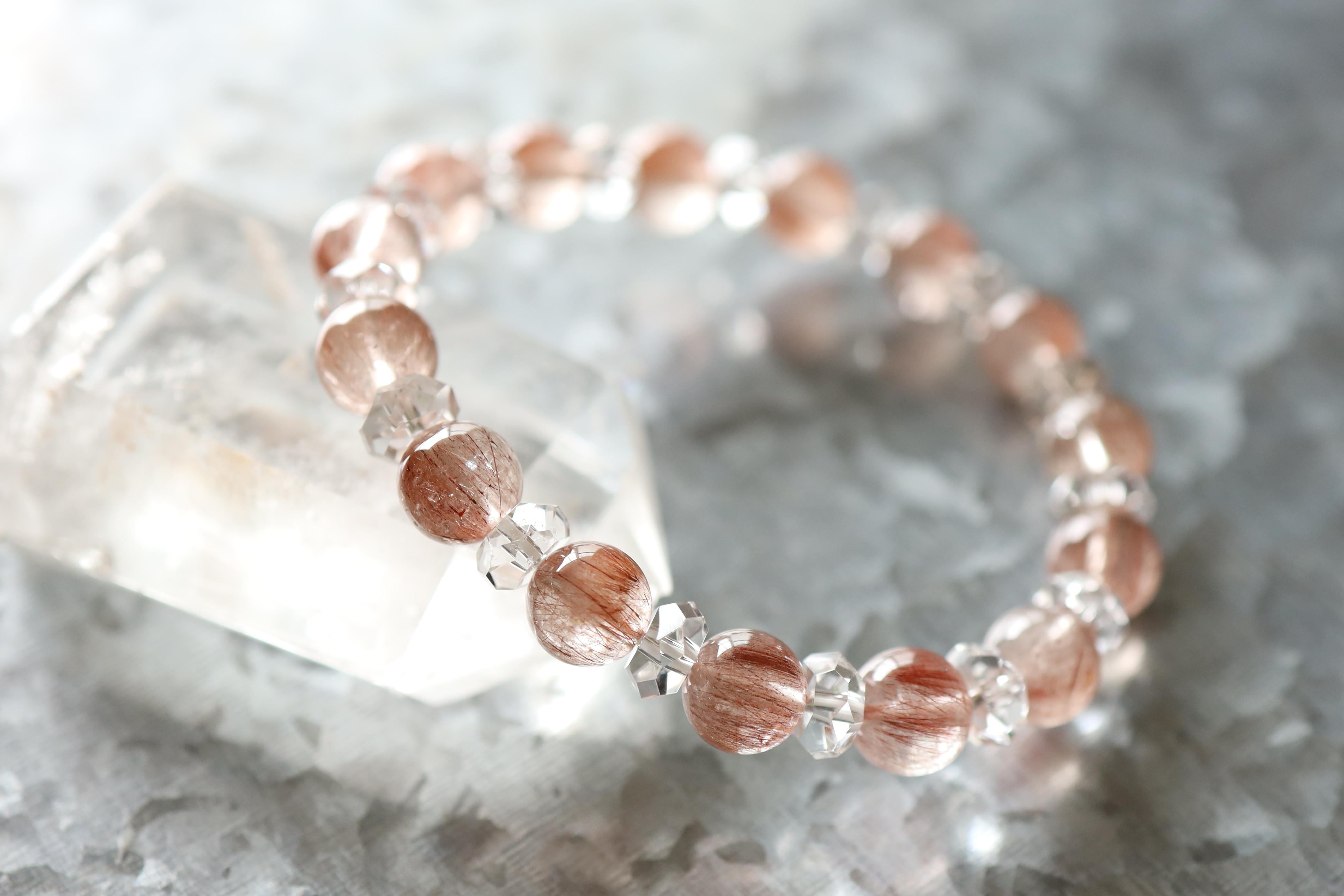 …☆ルチルを愛する人の為に☆…☆レッドルチルクォーツ：8.5ミリ＆水晶☆…☆天然石ブレスレット☆…