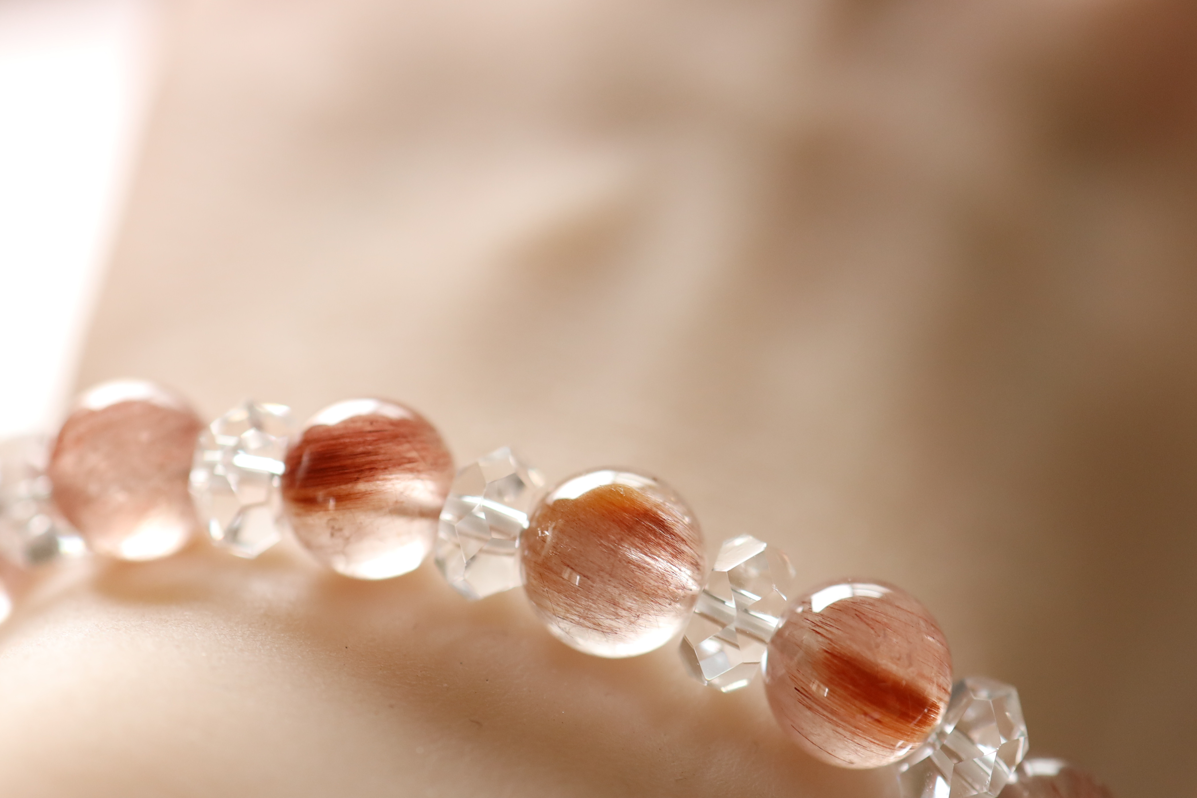 …☆ルチルを愛する人の為に☆…☆レッドルチルクォーツ：8.5ミリ＆水晶☆…☆天然石ブレスレット☆…