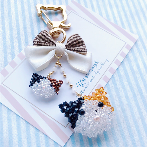 20％オフ】スワロフスキービーズ 三毛猫の親子 キーホルダー／バッグ