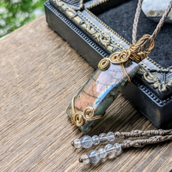 ★天然石★希少！レアカラー！♡極上ラブラドライト手編みネックレス ☆天然石☆希少！レアカラー♡天然ラブラドライト♡濃いめピンク