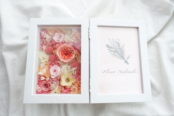 新品未使用 Connolly コノリー フォトフレーム ピンク 写真:ポストカードサイズ ピンクアレンジ 二つ折り写真立て/フォト