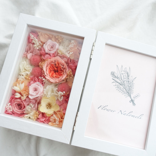 写真:ポストカードサイズ ピンクアレンジ 二つ折り写真立て/フォト