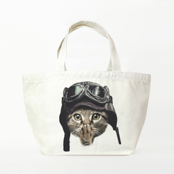 with NYAGO ランチトートバッグ ［ パイロット ソラちゃん 肉球をペロペロするにゃー。 4147 ］ 1枚目の画像