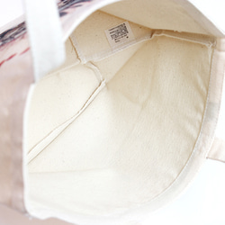 with NYAGO ランチトートバッグ ［ ライダー ピンク ソラちゃん 肉球をペロペロするにゃー。 4147 ］ 5枚目の画像