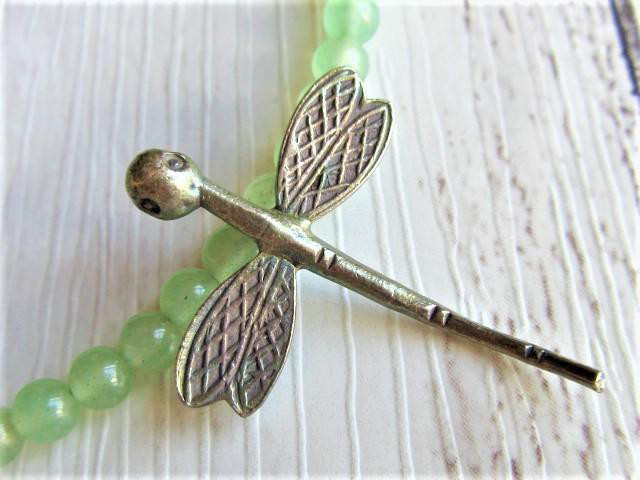 【C29】　ネックレス　トンボ古銀細工　グリーンアベンチュリン　天然石　天然石ビーズアクセサリー