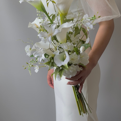 ウェディングブーケ　アームブーケ 受注制作✧︎*。ウエディングブーケ アームブーケ フォト