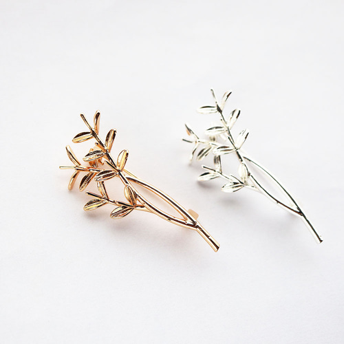 金アレ対応 真鍮製 月桂樹の枝 ブローチ パーツ 1個 金具・チェーン