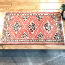 軽くて畳める手織りラグ パキスタン絨毯 玄関マット トライバルラグ 77×47cm 手織り カーペット 1枚目の画像