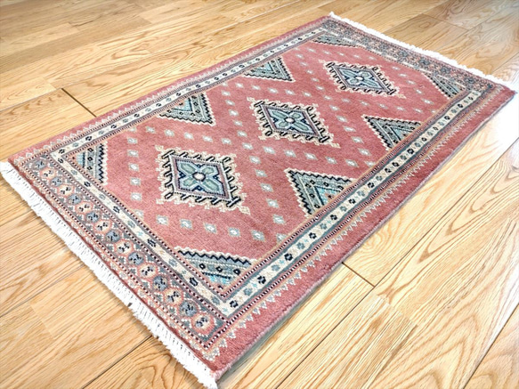 軽くて畳める手織りラグ パキスタン絨毯 玄関マット トライバルラグ 77×47cm 手織り カーペット 5枚目の画像
