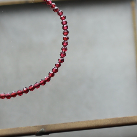 ガーネット × 水晶 × カレンシルバー　赤のブレスレット 3枚目の画像