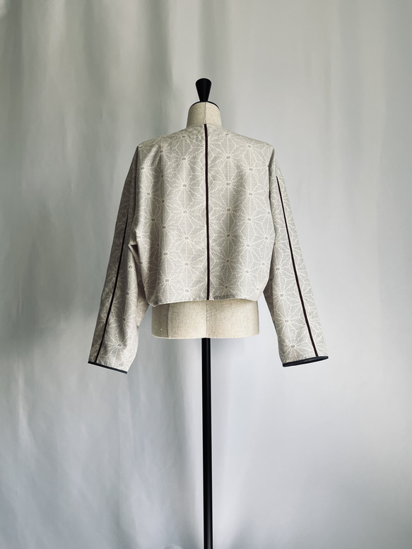 vintage kimono jacket 白紬のショートジャケット　ゆったりお袖 7枚目の画像