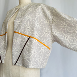 vintage kimono jacket 白紬のショートジャケット　ゆったりお袖 4枚目の画像