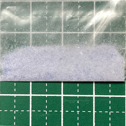 《合成オパール》(フローレスオパール) 原石 ブルー/赤斑 0.4g ㉒ 2枚目の画像
