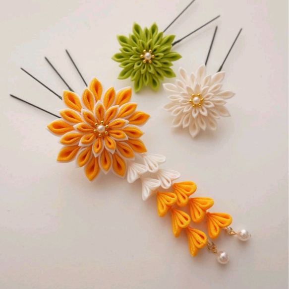 ピオニーさま専用 七五三髪飾りセット 山吹色×白色 大花ゴールド 二重7-17 ピオニーさま専用 七五三髪飾りセット 山吹色×白色 大花ゴールド