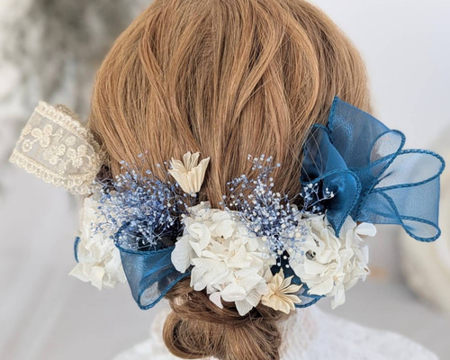 ブルーグリンの薔薇とビジューなダリアのジェイドリボンのコーム　髪飾り　成人式　袴 ブルーグリンの薔薇とビジューなダリアのジェイドリボンのコーム